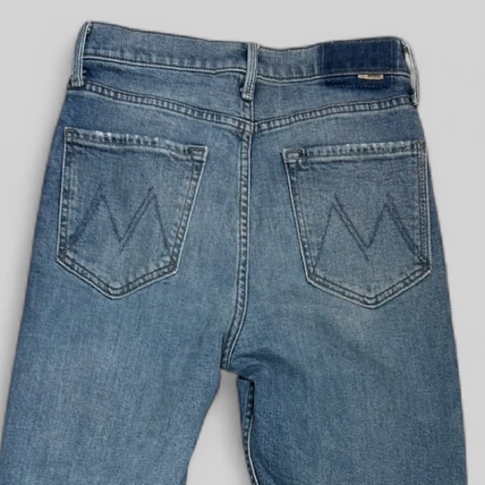 Mother Superior High Waisted Rider Flood Distressed Jeans Wild and Wicked 26 - Picture 2 of 10